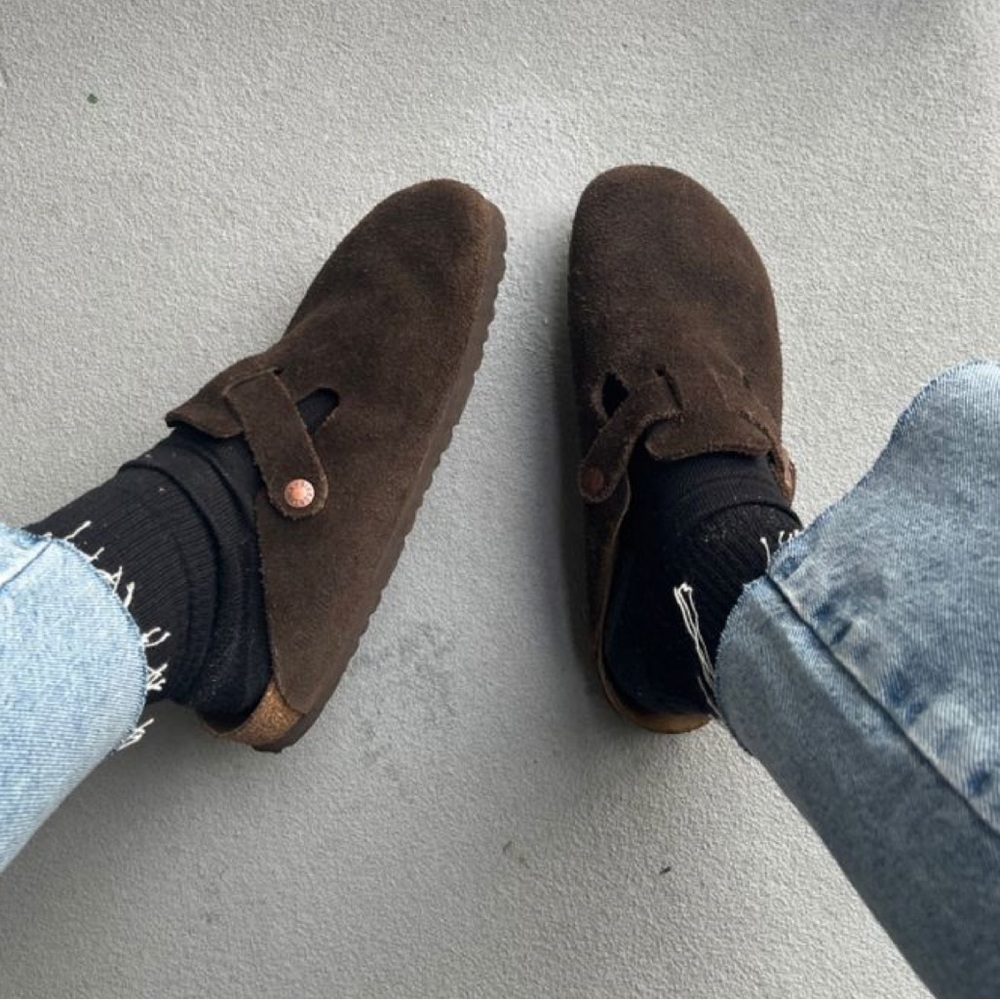 Birkenstock boston clogs in mocha color suede with softfoot bed size 37 6.5,6